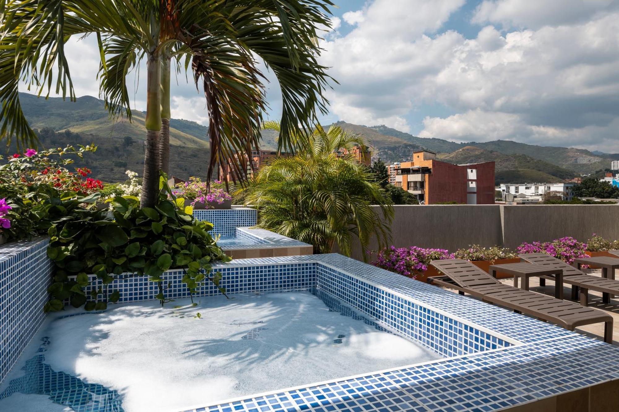 Hotel Ms Chipichape Plus Cali Exteriör bild